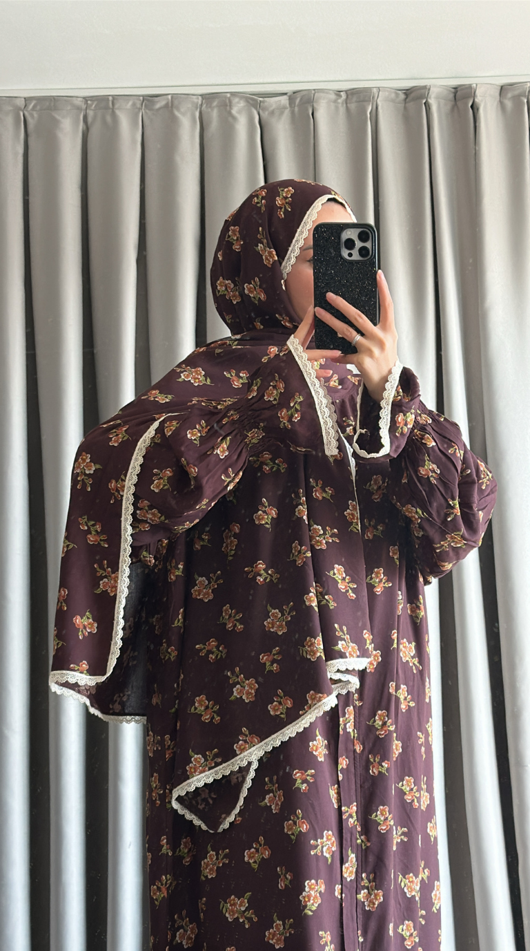 Liya Pamuklu Kahve Çiçek Desenli Namaz Elbisesi